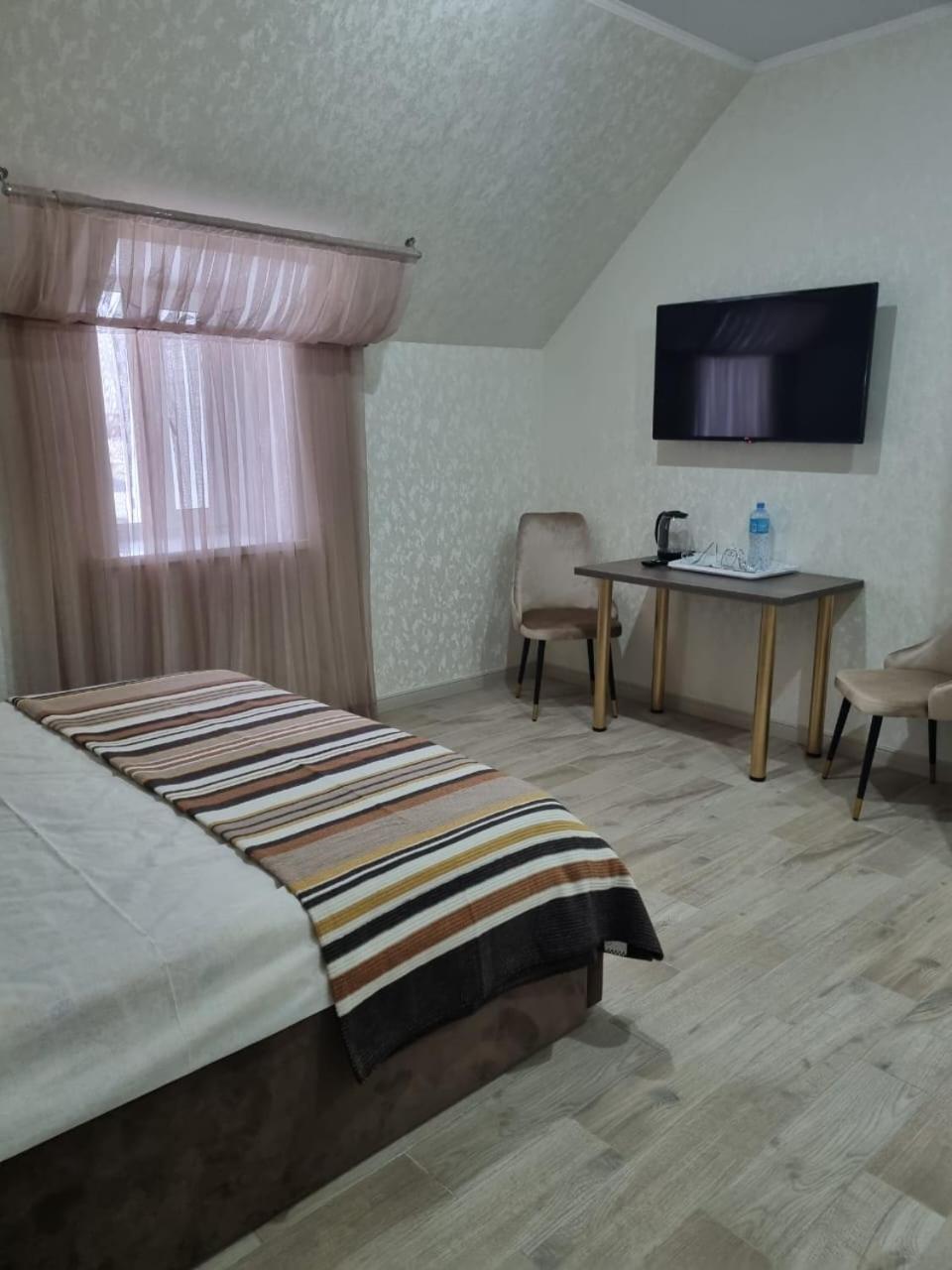 Гостинично-Банный Комплекс Майами Люкс Hotel คอสตาเนย์ ภายนอก รูปภาพ